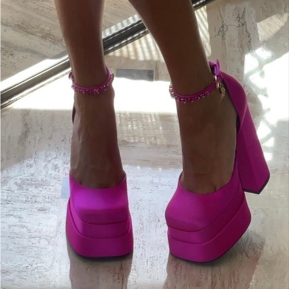 Versace Aevitas - Picture 8 of 8